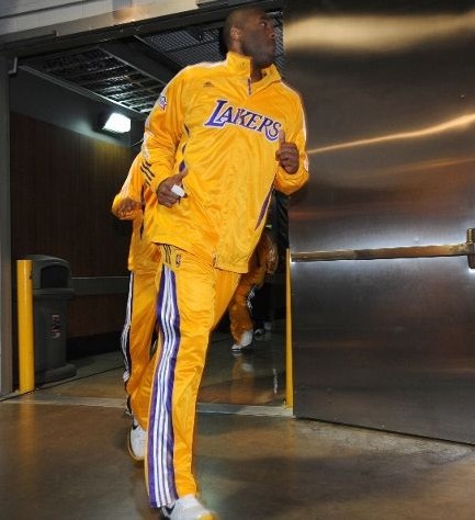 一山越过又 一山越过又