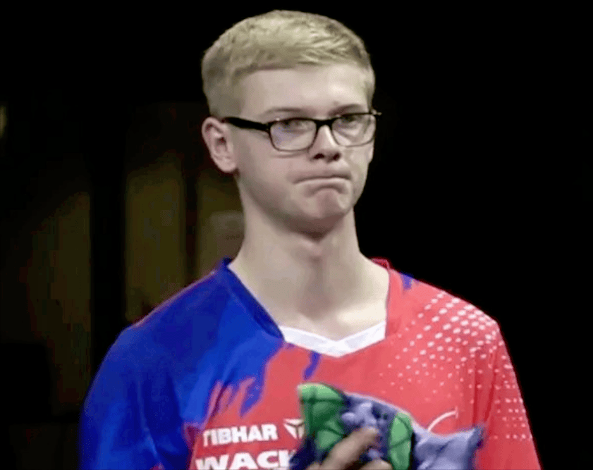 必须做出艰 必须做出艰