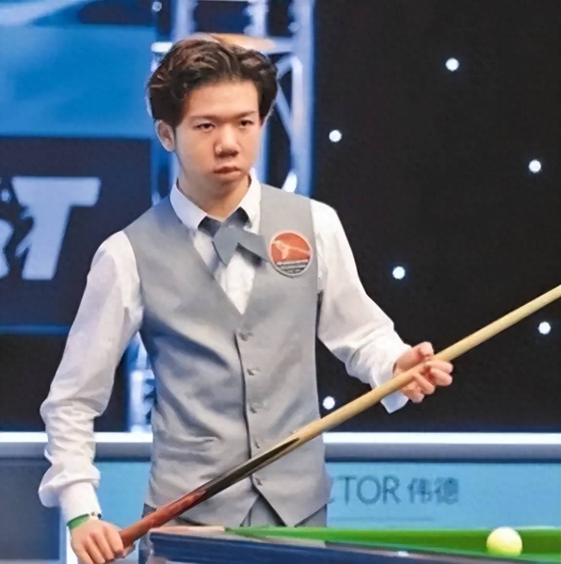 登加盟的历 登加盟的历